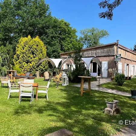 Tiny House - Sur Pilotis - Etat Nature Magnieres